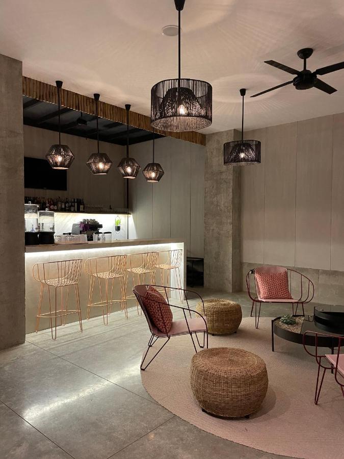 Eolia Sustainable Design Hotel Манта Экстерьер фото
