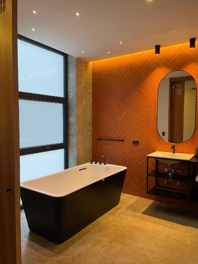 Eolia Sustainable Design Hotel Манта Экстерьер фото