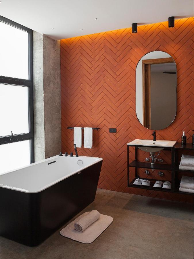 Eolia Sustainable Design Hotel Манта Экстерьер фото